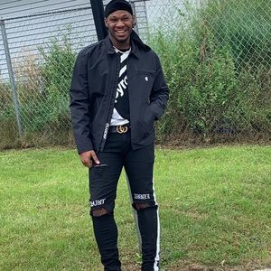 Meet your Posher, Robert